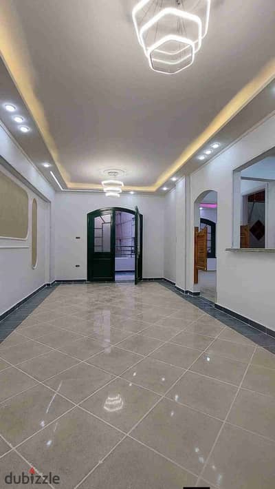 شقه فى اسكندرية شاطئ النخيل بجوار الخدمات وحمام سباحة (ميرا) تصلح للسكن والاستثمار الجيد