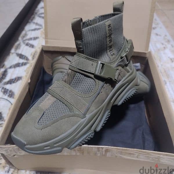 Steve Madden 2