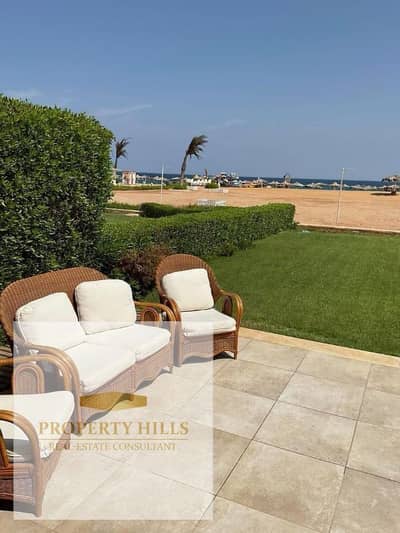 Villa for sale in ready-to-move-in hills, first platform on the beach with installments