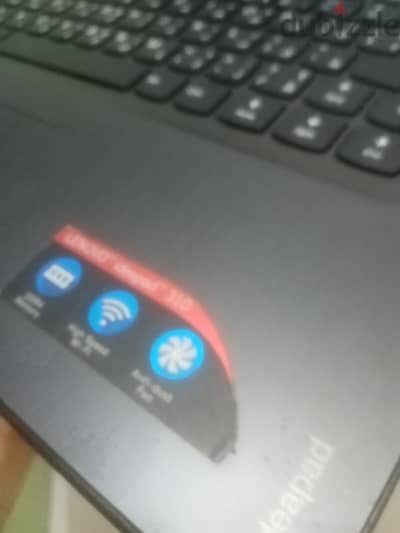 lenovo ideapad 310 جيل سادس Core i5 حاله روعه ssd + ddr4