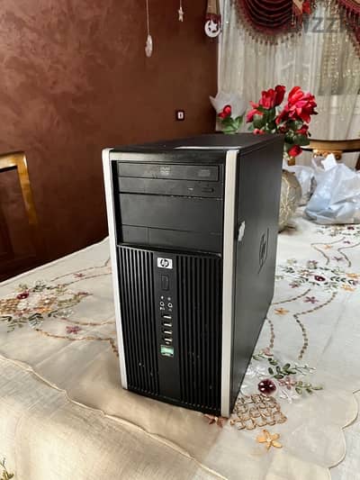 كمبيوتر كامل للبيع (كيسة + شاشة HP)