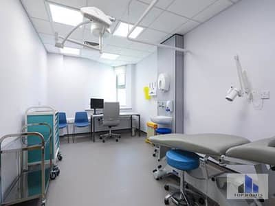عيادة للإيجار 41 متر تشطيب كامل بالتكييفات في الايست ماين التجمع الخامس القاهرة الجديدة