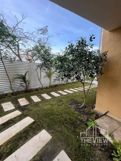 شقة ارضي بجاردن  للبيع بالمطبخ والتكييفات كمبوند الخمايل  khamayl compound الشيخ زايد مرحلة تالتة ب  تشطيب سوبر لوكس