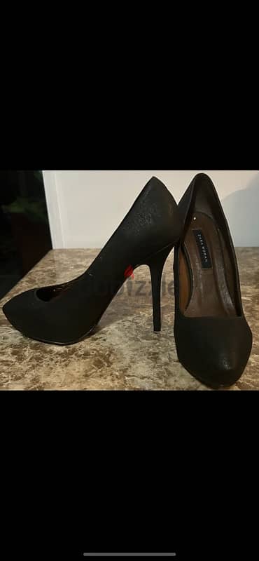 shoes and sandals/احذيه مستورده