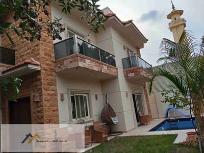 Villa registered for final in front of Borg El Arab International Stadium, excellent location within a community very close to the main street, near all services. For inquiries, through the office. Omar Sharif 01201066974