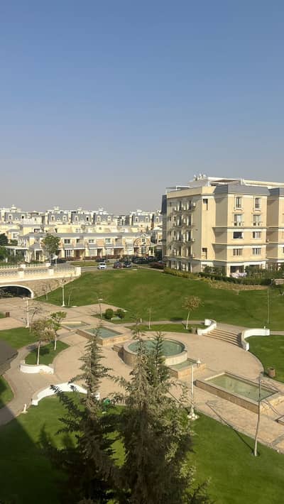 Prime  i Villa  Garden  in  Mountain  View  Hyde  Park  with  Best  View