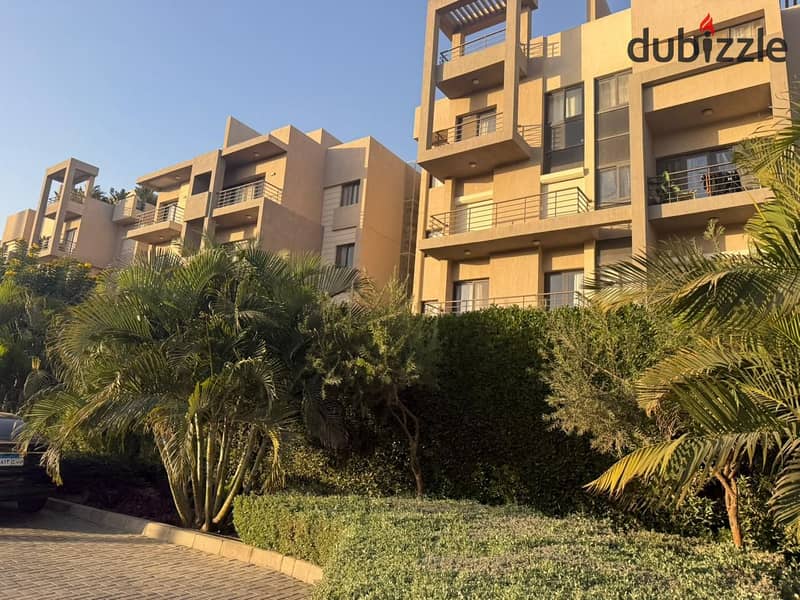 Fully Finished Apartment in a very prime location in Fifth Square Al ...