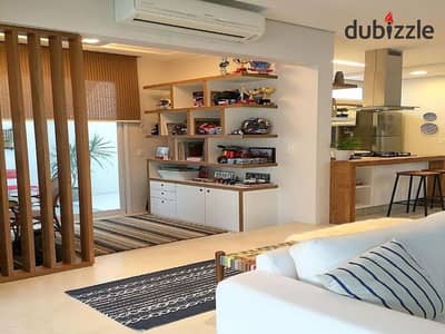 Studio apartment in front of the Oasis Hotel for sale, currently renting for $150 per day. A great deal with a 35%  deposit and the cheapest monthly i