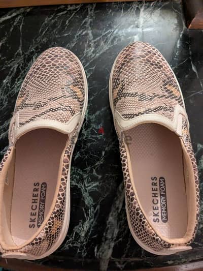 Skechers جزمه
