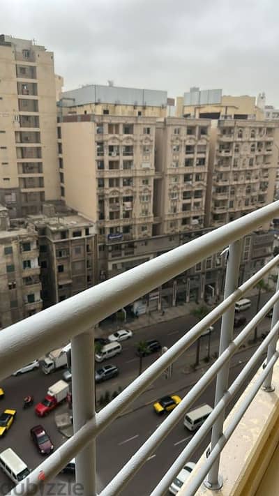 من المالك مباشرة شقة مميزة للإيجار  على ش فوزى معاذ مباشرة سموحة