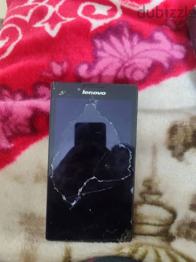 Lenovo Tab 2 A7 – الشاشة مكسورة  – قطع غيار  وقابل للتفاوض