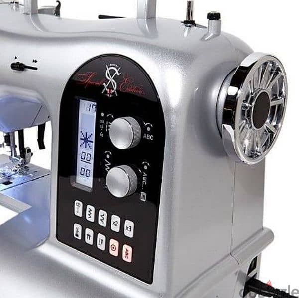 SINGER Special Edition 90S Computerized Sewing Machine with LCD Screen 3