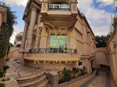 Villa in Choueifat, super lux finishing, for sale including furniture, appliances, and air conditioning, remarkable location