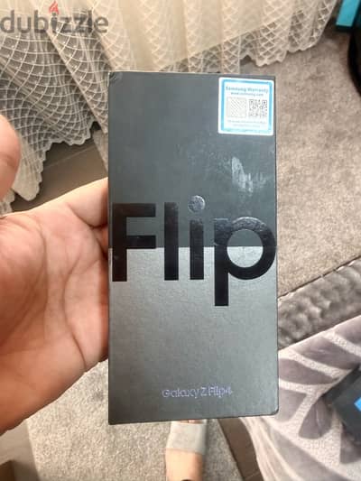 للبيع Samsung Galaxy Z Flip 4 256GB – Blue – وارد الإمارات