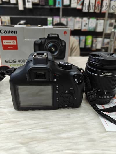 كانون d4000  حاله شبه جديده