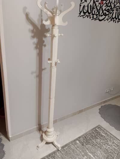 علاقة هدوم خشب زان