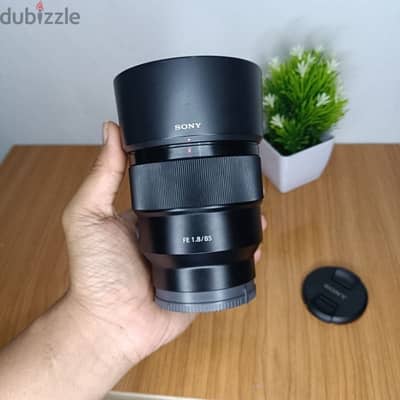 Sony 85mm f1.8 عدسة سوني