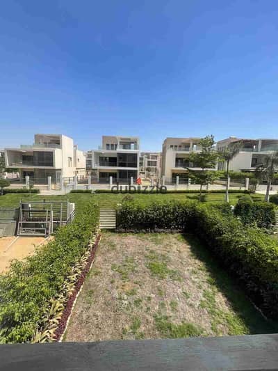 Villa for rent in Fifth Square Compound, Al Marasem, New Cairo, with air conditioning. Villa for rent in Fifth Square Compound, Al Marasem, New Cairo, with air conditioning.