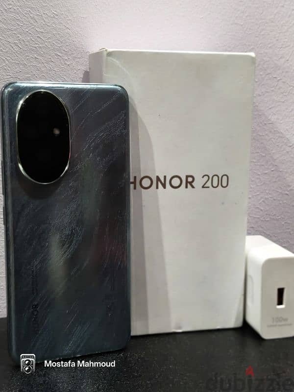 Honor 200 1