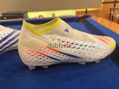 Adidas predatror soccer shoes size 43