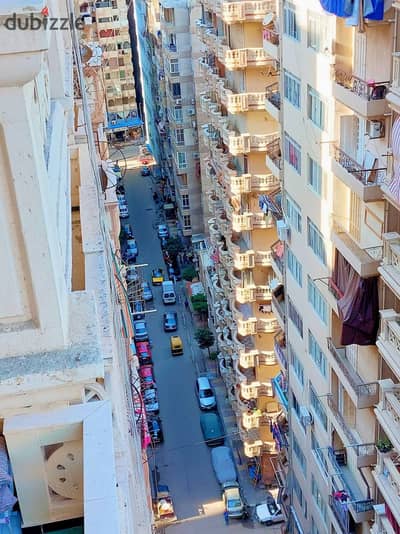 للبيع بحري العيسوي  الدور ١٥  ١٧٠ متر ٣ غرف كبار وريسبشن ٤ قطع و٢ حمام ٣ عدادات ٢ أسانسير  ٤ مليون و٢٥٠ الف