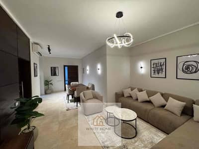 استوديو سوبر لوكس للايجار في كمبوند ذا فيلدج بجوار الجامعه الامريكيه اول سكن