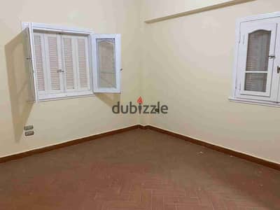 خلف جنينة مول 160م طابق ثالث 3غرف ورسبشن واجهه