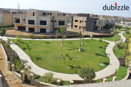 شقة  للبيع مع جاردن استلام فوري بالتوسعات الشرقية اكتوبر