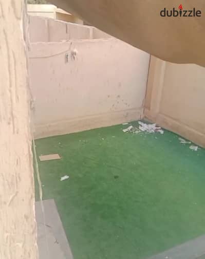 شقه للايجار ارضي بجاردن  الشيخ زايد الحى الثامن 3 غرف نوم 180 متر و جاردن 120