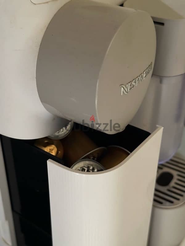 Nespresso Lattissima One 3