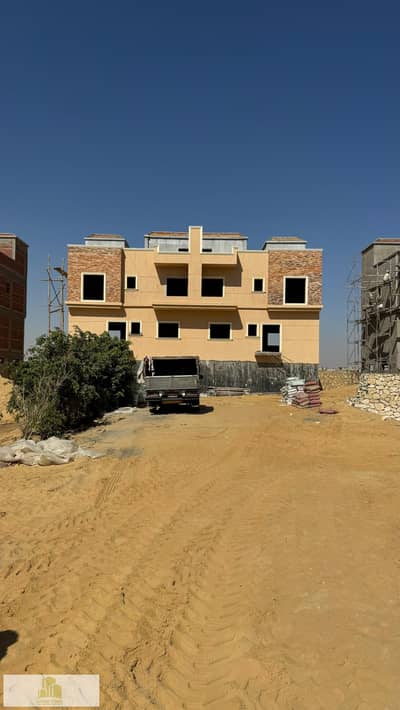 Receive your villa and start finishing it tomorrow with installments over 8 years.