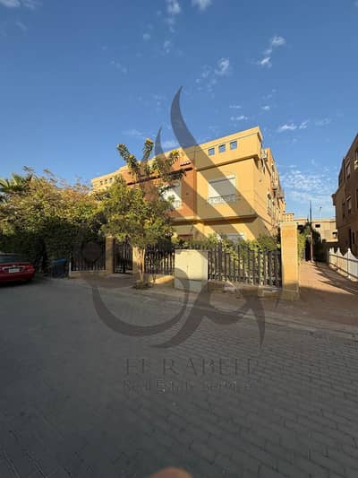 Town house corner for sale in Katameya Gardens new cairo prime location under market price