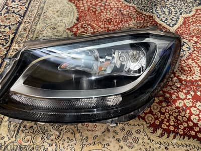 ٢ فانوس امامى c180w205