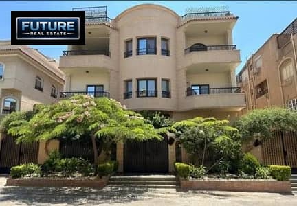 Villa 600 sqm in the second neighborhood, Fifth Settlement, New Cairo, near the Air Hospital