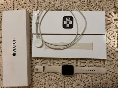 Apple Watch SE 2 (Gen 2) 40mm Starlight – Like New – 100% Battery