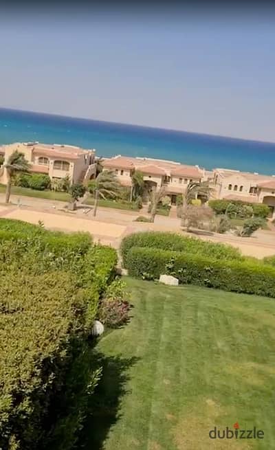 للبيع شاليه برووف صف ثالث علي البحر في لافيستا 3 - العين السخنة