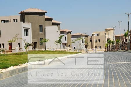 Townhouse for sale at a special price – Resale Corner in Palm Hills Woodville Prime Location Compound, 3/4 finished