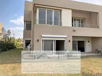 فيلا للبيع في بالم هيلز ذا كراون – إطلالة مباشرة على البحيرة – استلام فوري – نموذج مميز بمساحات خارجية كبيرة وسقف روف قابل للاستخدام