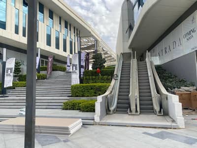 محل تجاري للإيجار داخل مول سنترادا على محور 26 يوليو بموقع استراتيجي  مساحة المحل 53 متر