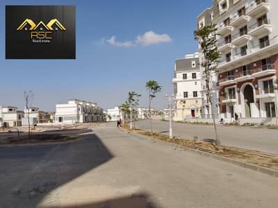 شقه ارضي بجاردن كورنر استلام فوري فيو مفتوح على الفيلات ولاند سكيب للبيع فى ماونتن فيو اي سيتي اكتوبر  93م جاردن 140م مبانى  مدفوع ثمن العدادت بالكامل