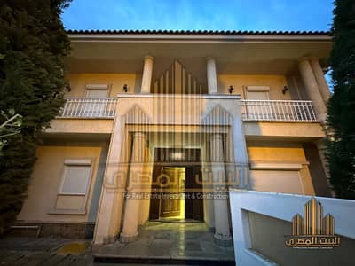 فيلا مستقله للايجار مفروش  مدينتى نموذج E تشطيبات خاصه فيو الجولف