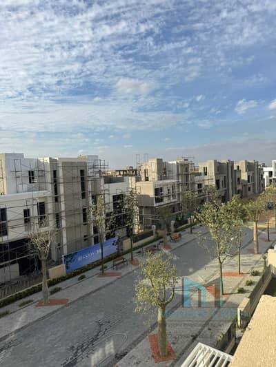 Own a 300 sqm Middle Townhouse in SA’ADA Compound with a 5% down payment and the remaining balance over 7 years, plus an exclusive cash discount.