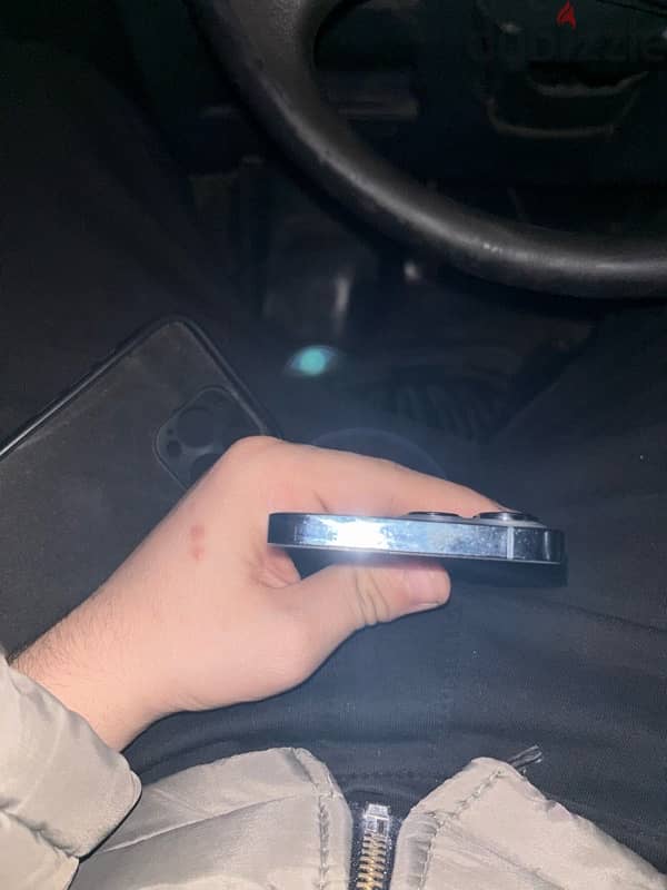 iPhone 13 Pro 2
