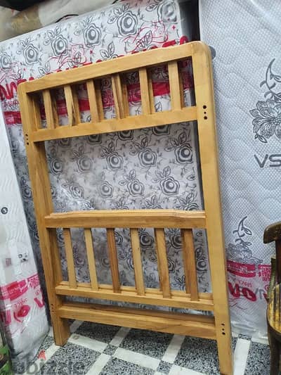 سرير دورين جديدة  خشب زان طبيعي بالحاجز وسلم زان بالكامل