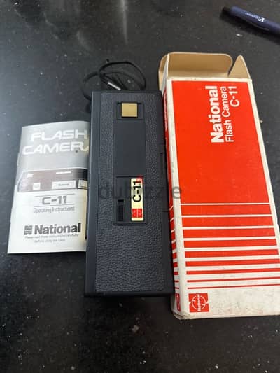 للبيع كاميرا Vintage أصلية National C-11 بحالتها