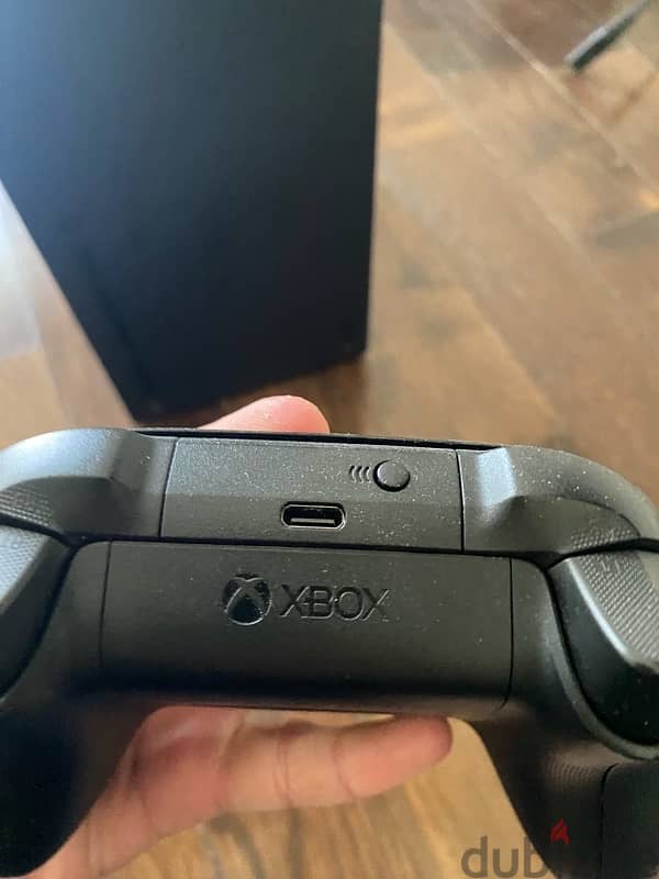 XBOX Series X 4