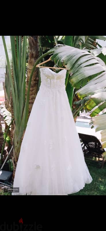 wedding dress from the weeding shop 1