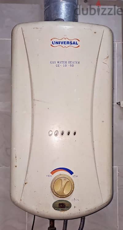 لقطة. . سخان يونيفرسال 10 لتر ديجيتال بحالة المصنع - GE-10-ND