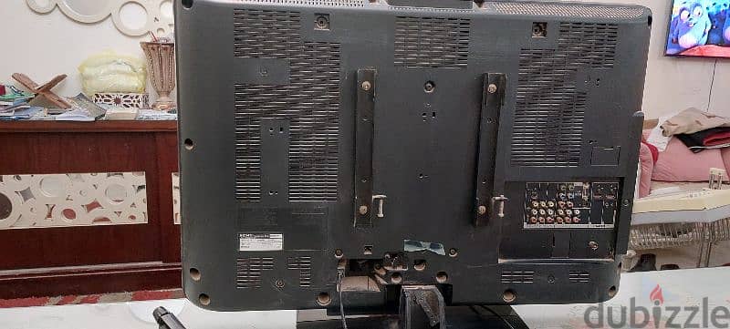 T. v sony 32 inch 1