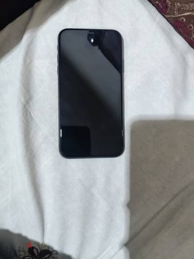 iPhone 11 بحالة ممتازة